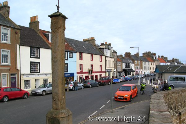 Anstruther High Street shops - See text below